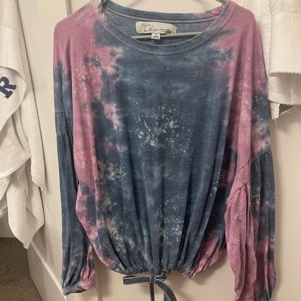 Ivy & Leo Balloon Sleeve Pullover
